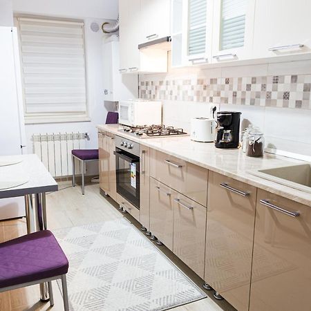 Unique Hotel Apartments Grand Residence Яссы Экстерьер фото