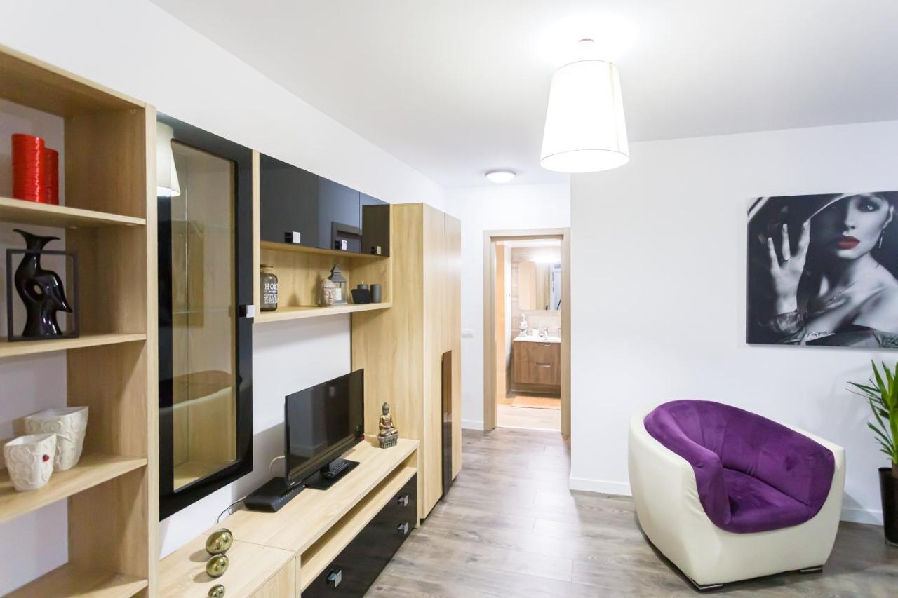 Unique Hotel Apartments Grand Residence Яссы Экстерьер фото